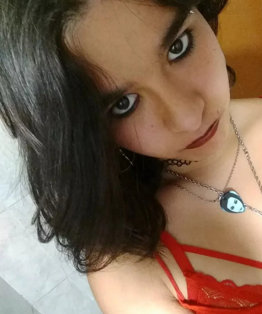 Merlu Otaku hermosa image 3