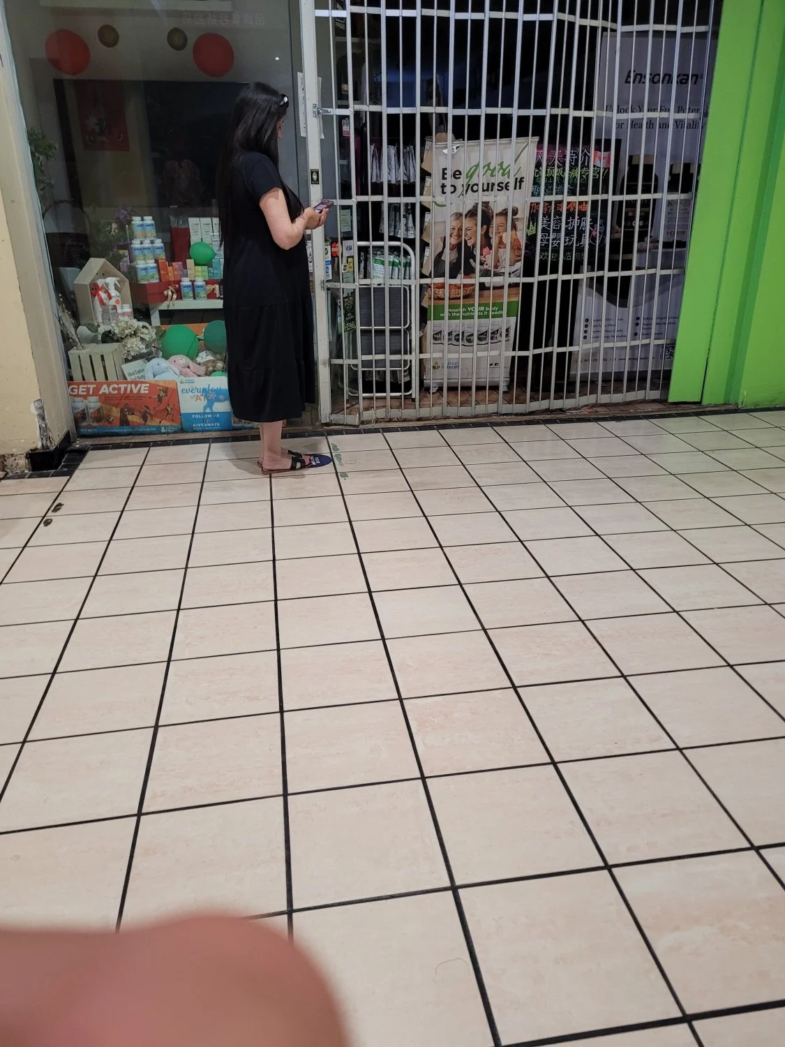 Indian milf feet image 9