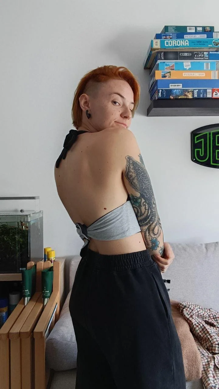 Julia 27yo German slut girlfriend image 4