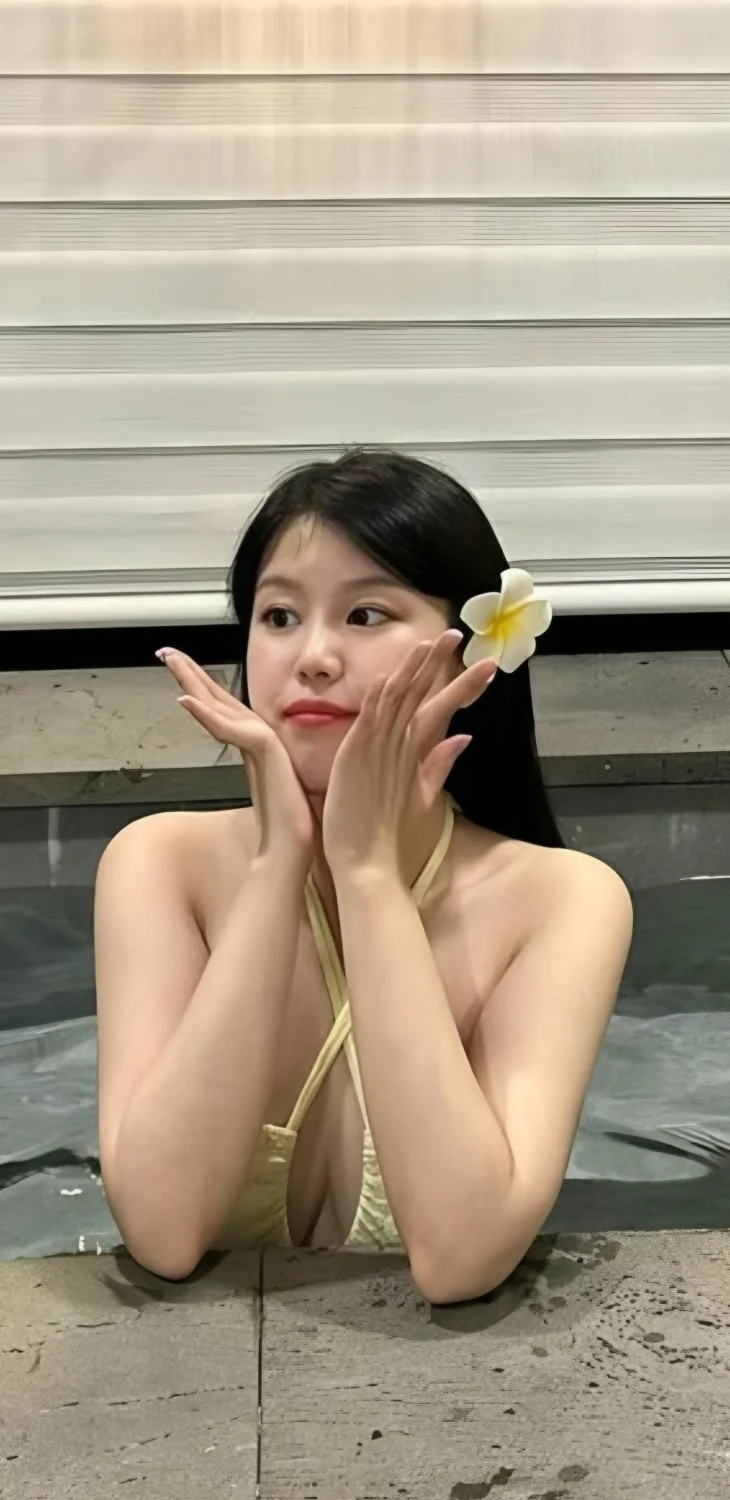 korean 정진솔 bikini main image