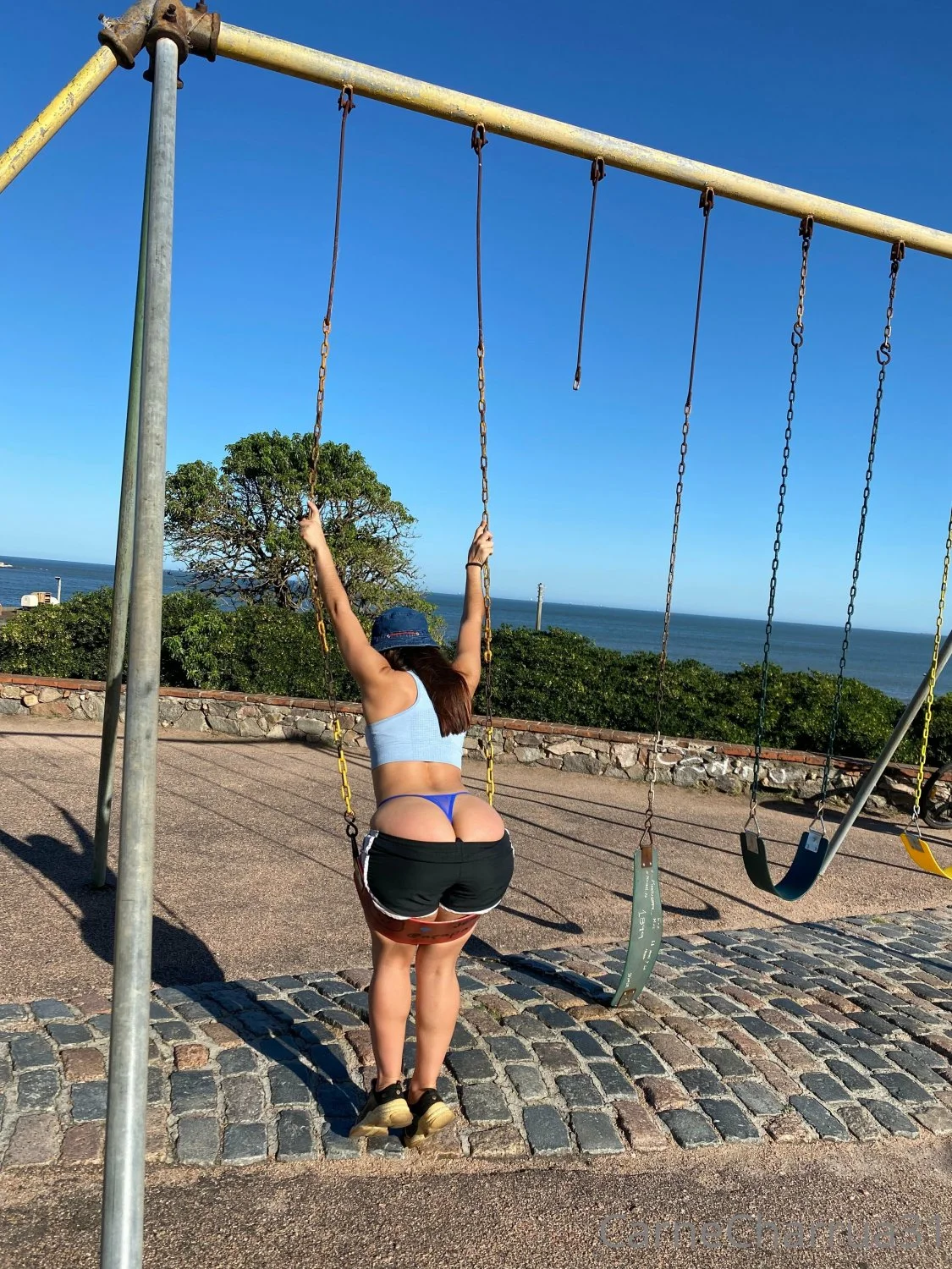 latina with a 40 + inch ass part. 6 image 29