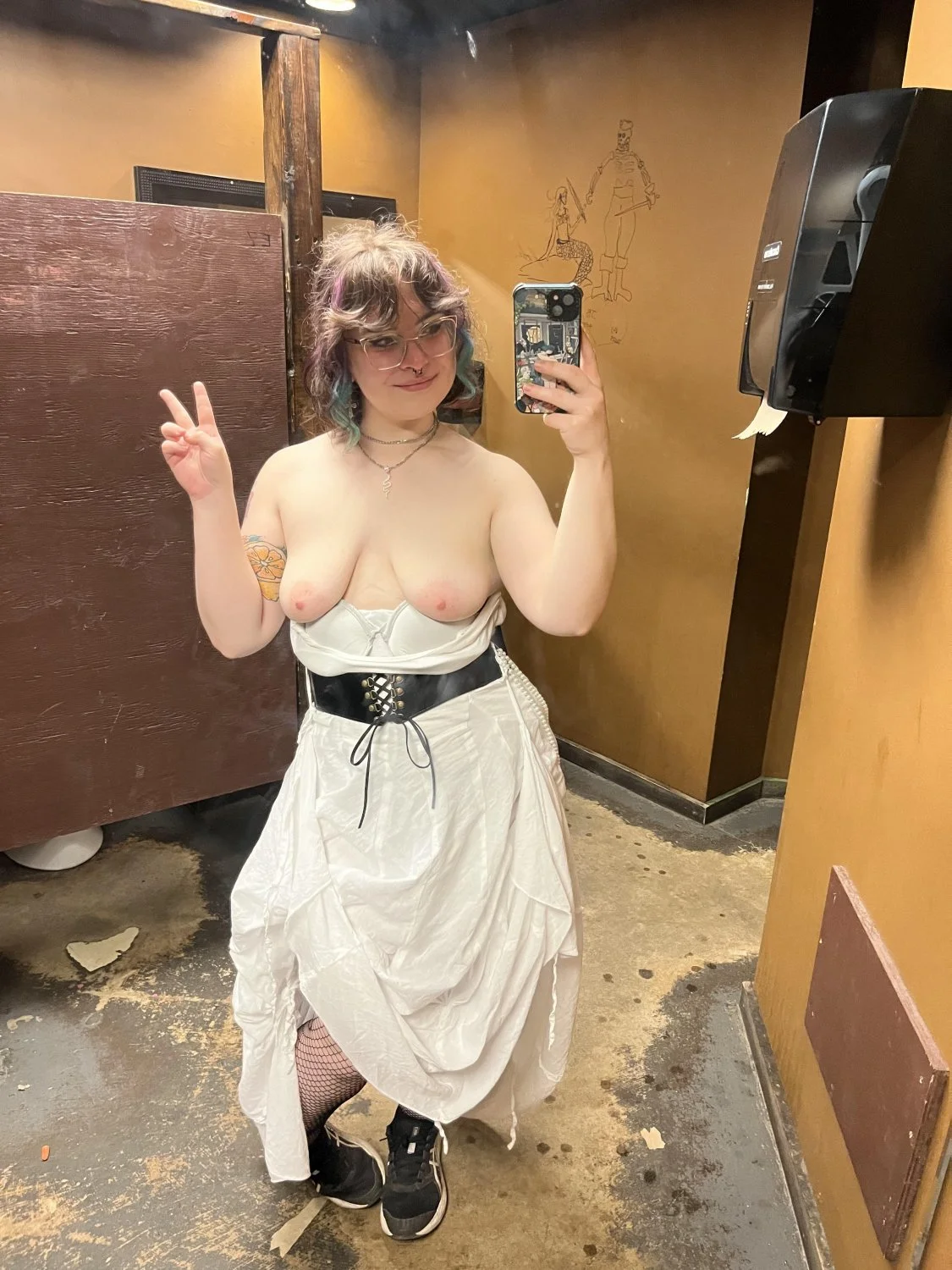 Exhibitionist Pig image 22
