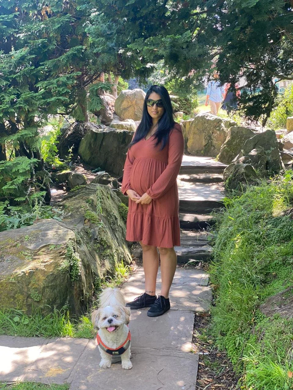Nikita R from London UK Indian Desi Milf NRI Brown Whore fucked by dildo image 17