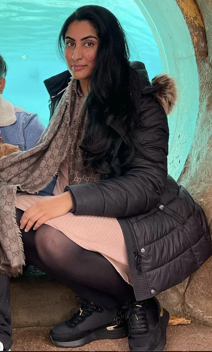 Nikita R from London UK Indian Desi Milf NRI Brown Whore fucked by dildo image 20