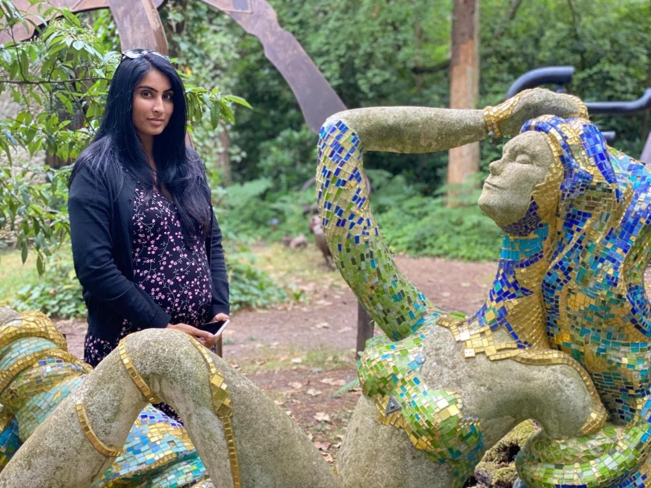 Nikita R from London UK Indian Desi Milf NRI Brown Whore fucked by dildo image 5
