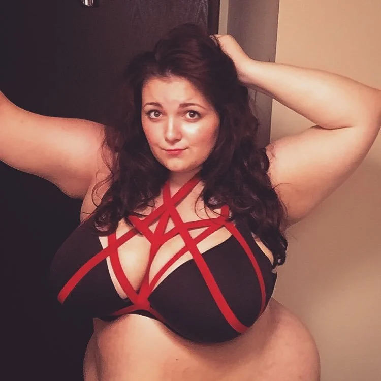 February 2025 - Huge Tits, Huge ass, BBW Finds image 7