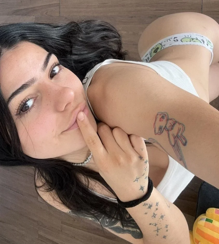 La puta argentina de milica llega para poner caliente a todos los hombres que para eso sirve. Ctlvs image 8