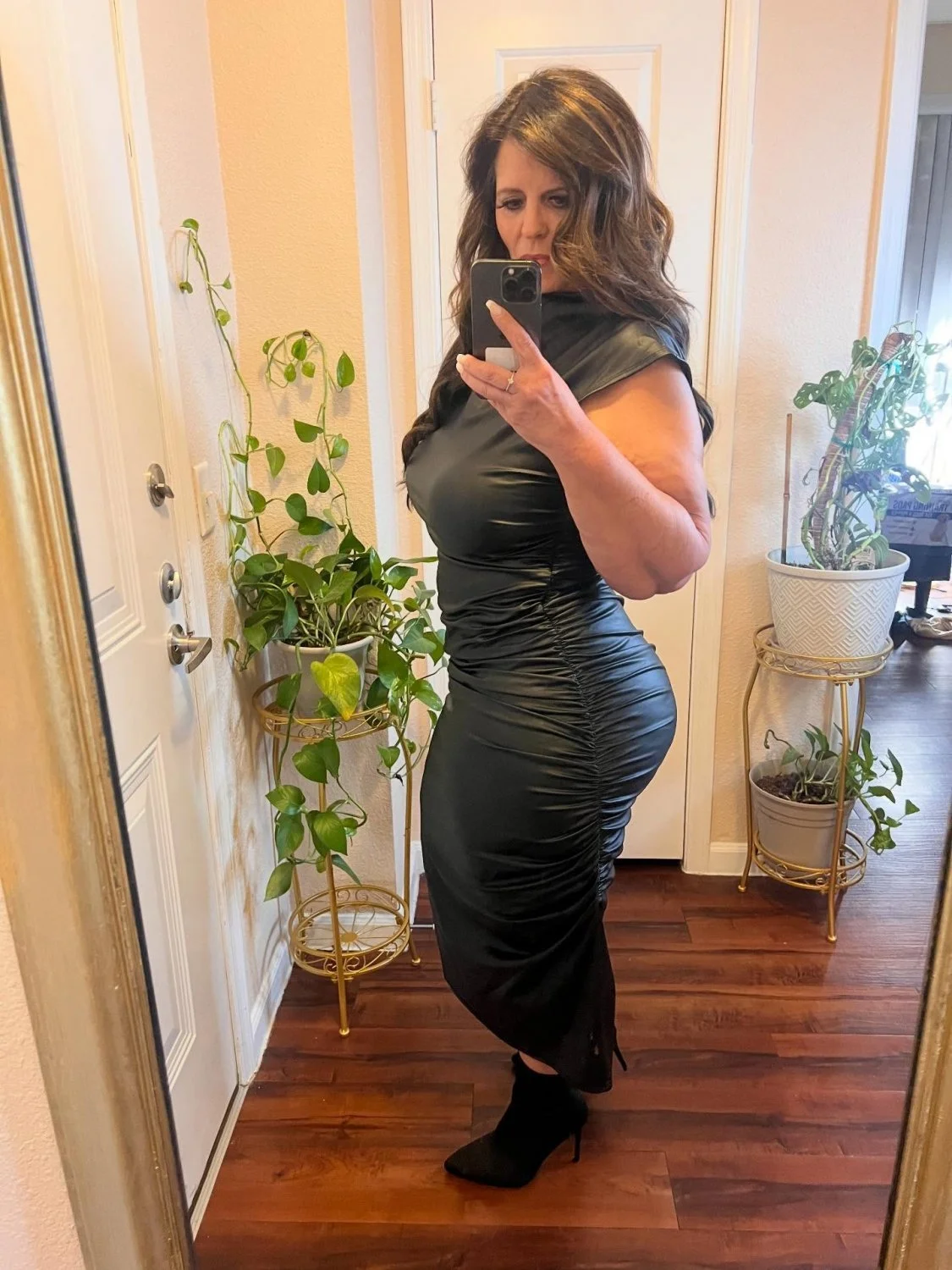 Married Fat Nymphomaniac Whore loves to Fuck image 5