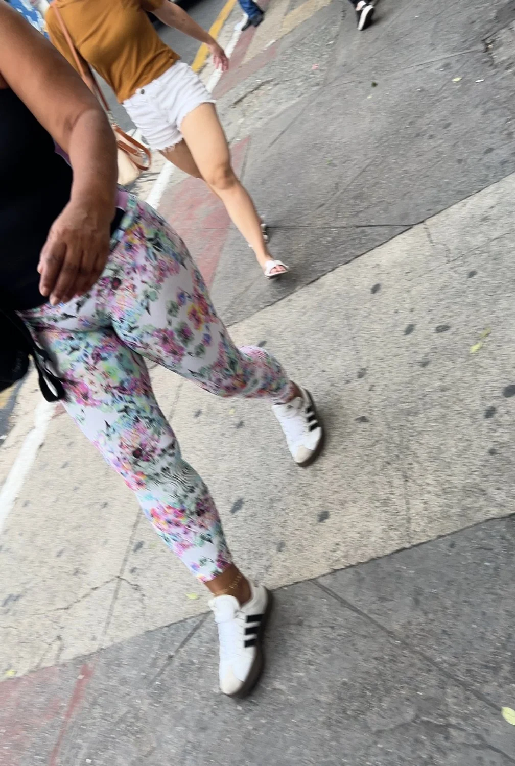 Vizinhas bucetudas , pacotao sem calcinha , tatuape image 10