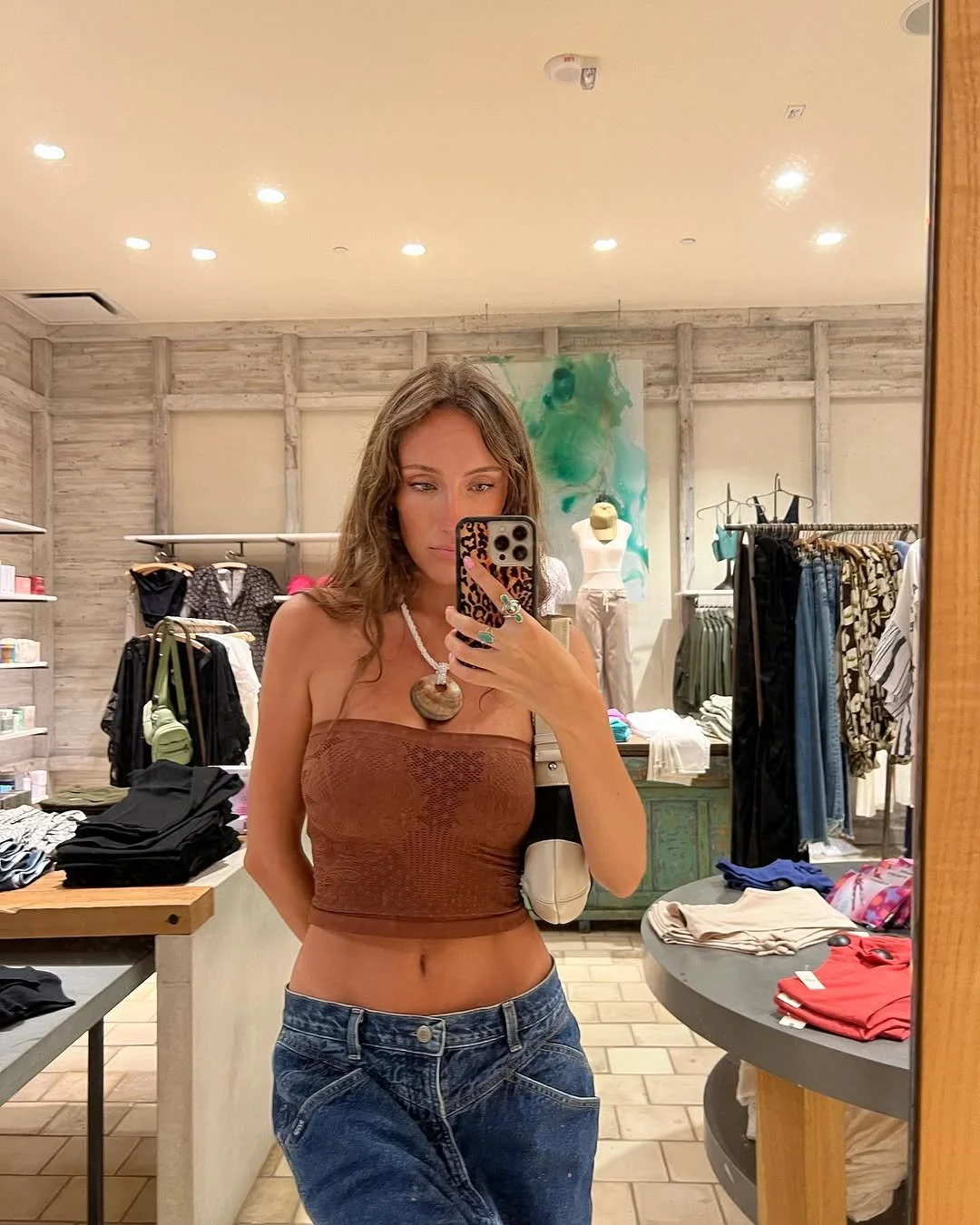 gorgeous musician got leaks image 2