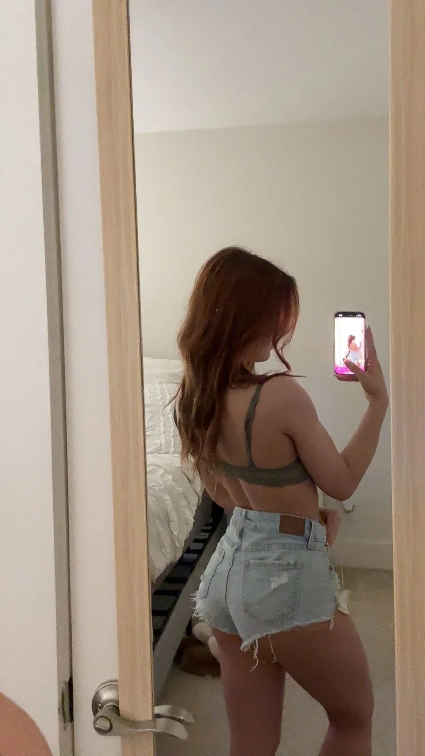 Who wants to fuck my busty teen ass main image