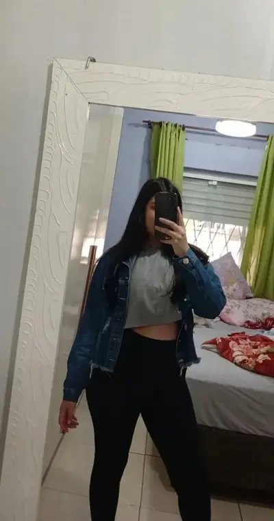 Minha esposa putinha falem oque vcs achar e oque fariam comentem😈 cover image