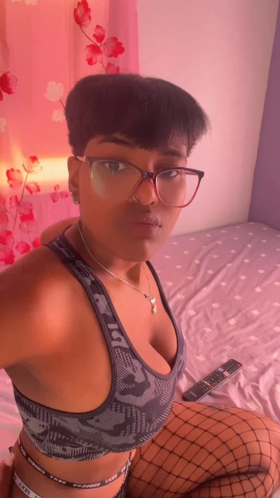 ATTENTION! Help me get their @ Please. OF/IG/X/TT. image 3