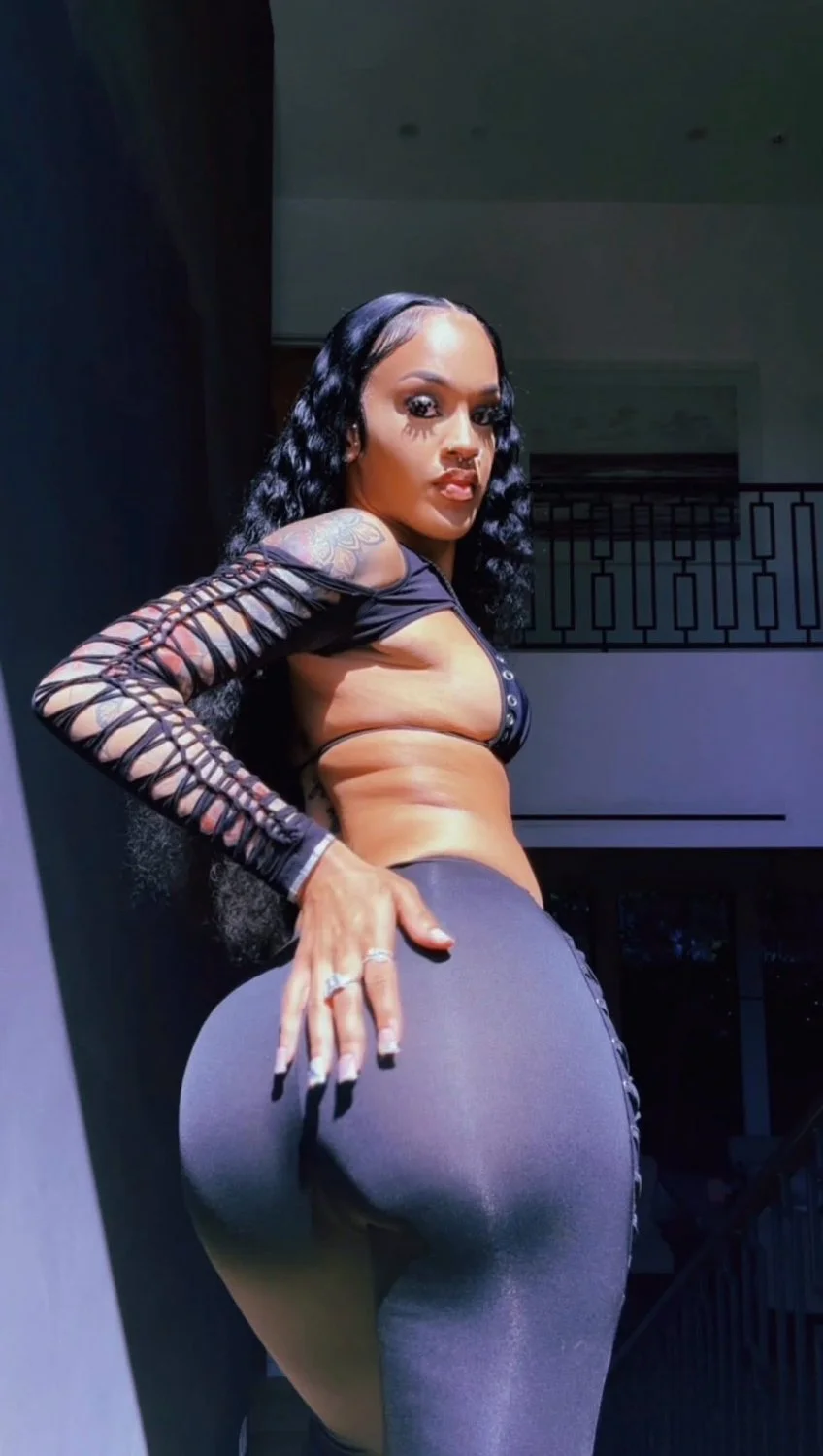 Only the baddest bitches 🔥 image 4