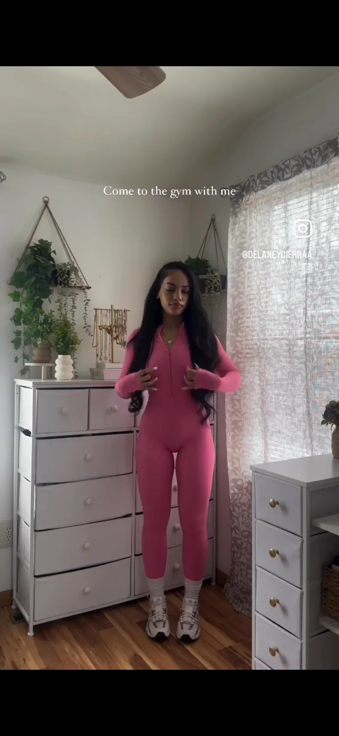 2 Cuties in sexy pink catsuit leggings at gym 🥵🔥 main image