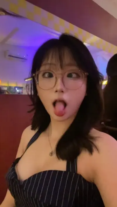 E này ngon mà ít ae post nhể cover image