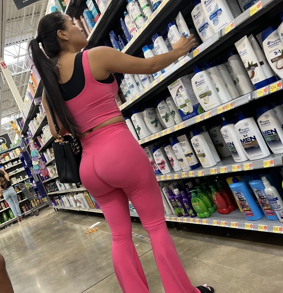 Tight milf Latina body creepshot image 12