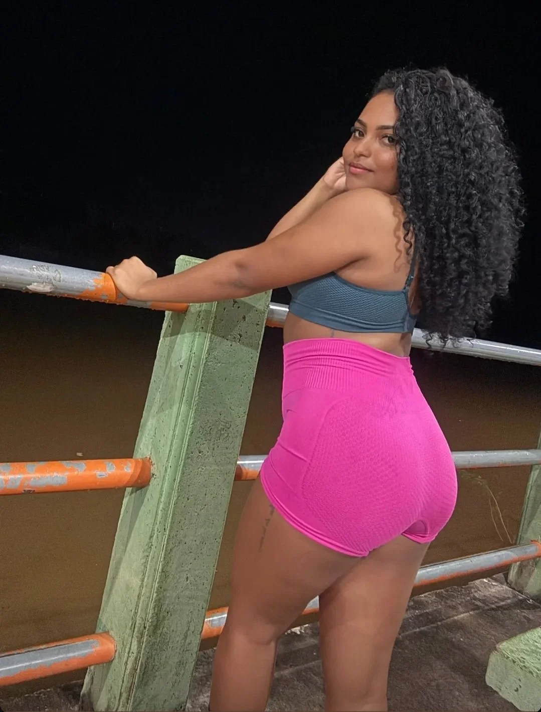 Baixinha rabuda 🤤 image 3