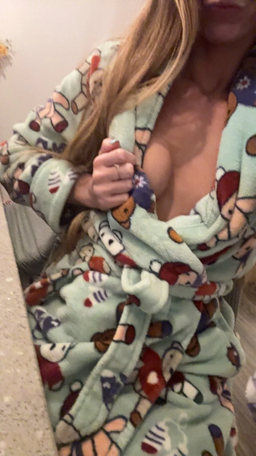 Me or sophie rain ? image 2