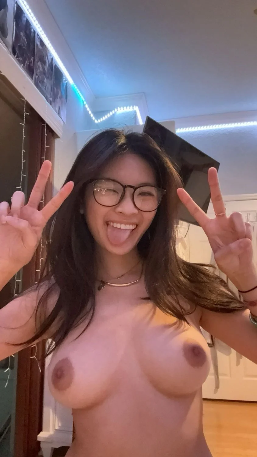 Cute College Asian Slut Delilah image 15