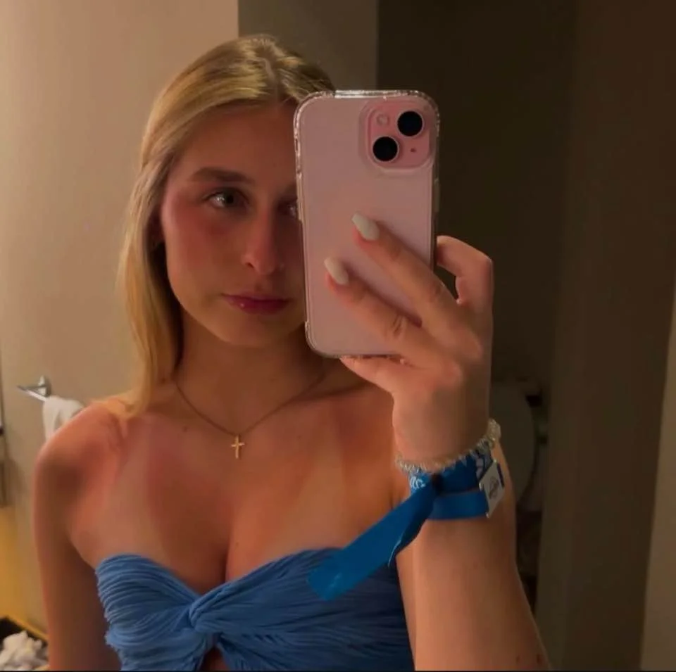 Sexy PAWG college teen Makena image 18