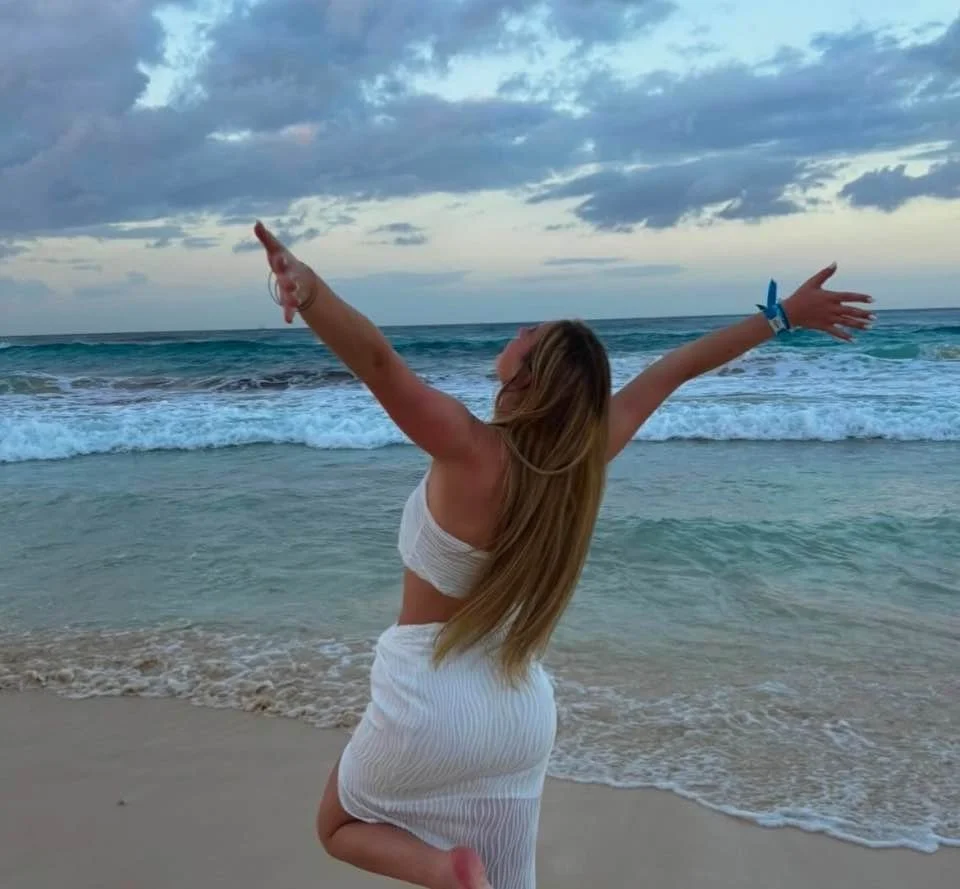 Sexy PAWG college teen Makena image 3