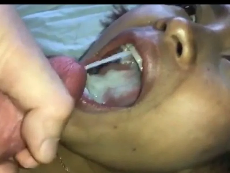 Thai woman swallows a thick nut💦👀📸 image 2