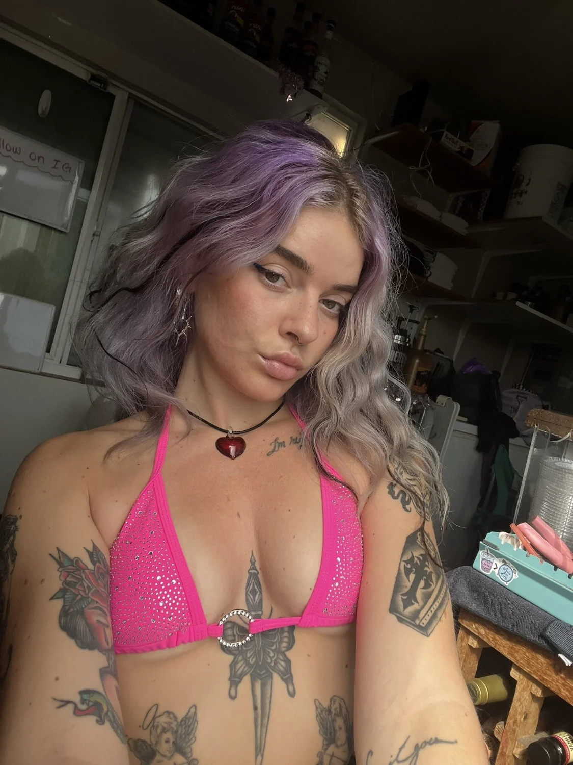 reason why she’s my fav rave girl image 16