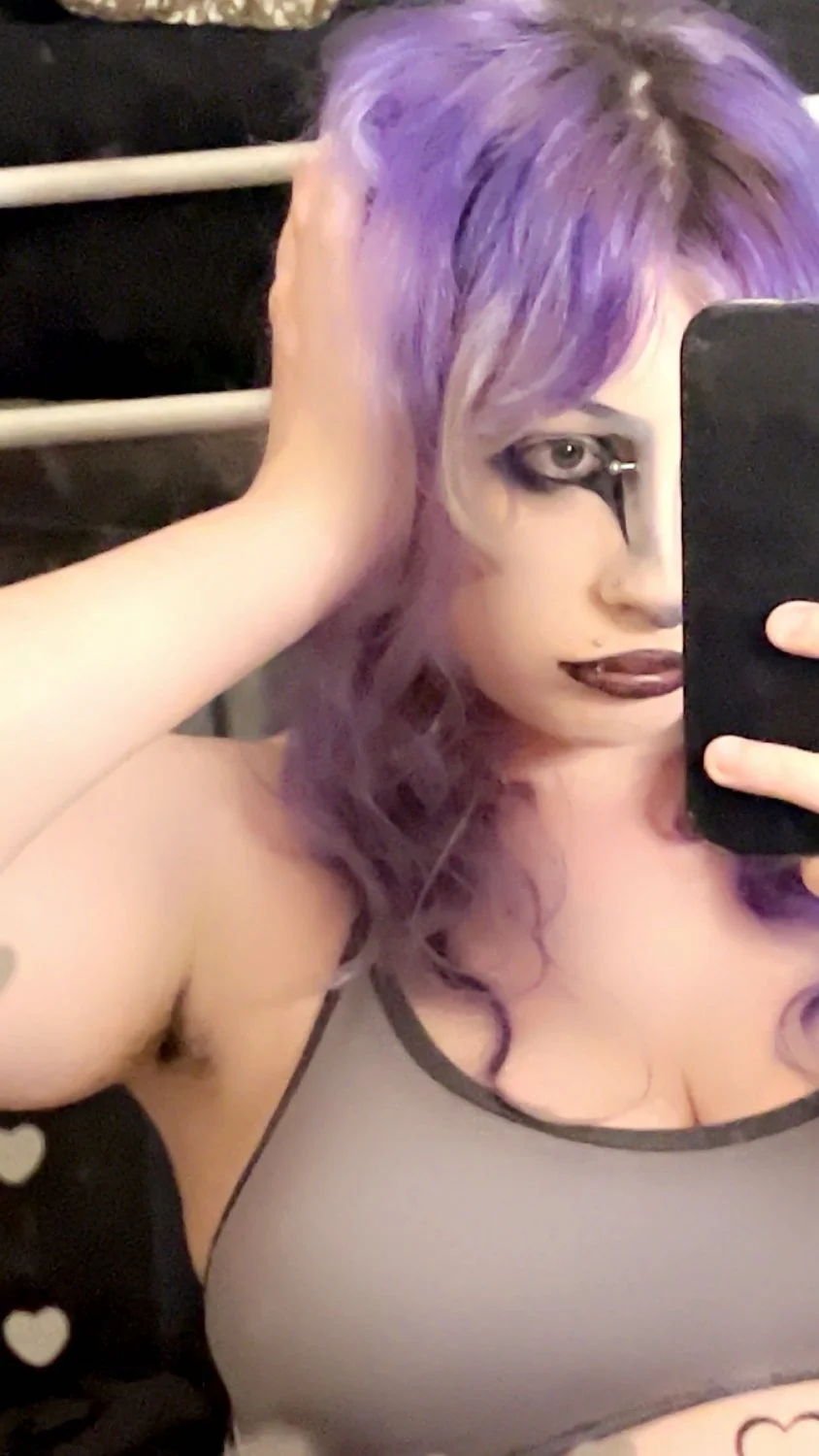 Irl emo whore stolen snaps part 1 image 3