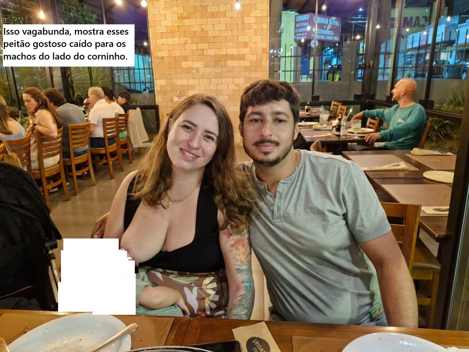 Coroa mãe de familia e suas filhas de bikini. image 22