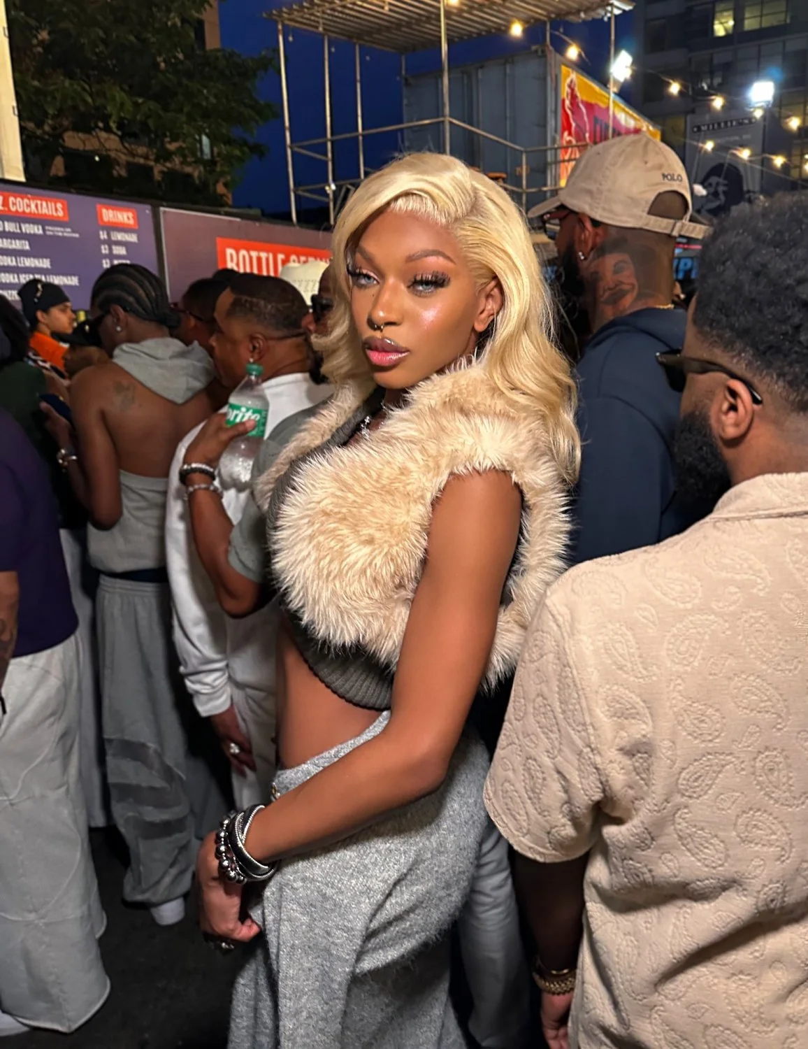 shes a 10! julee royale,xratedtransiam, headmistress image 7