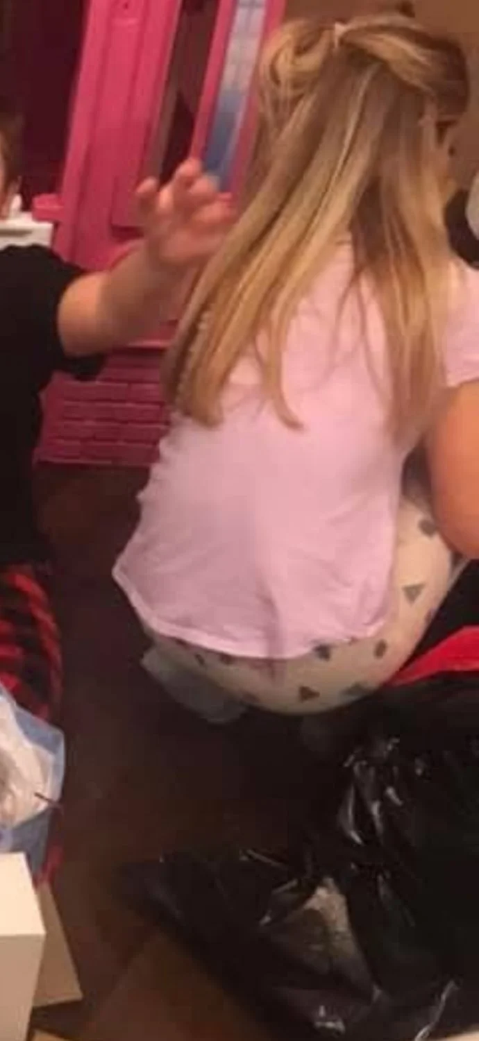 Some never before seen pics of my stepsister image 3