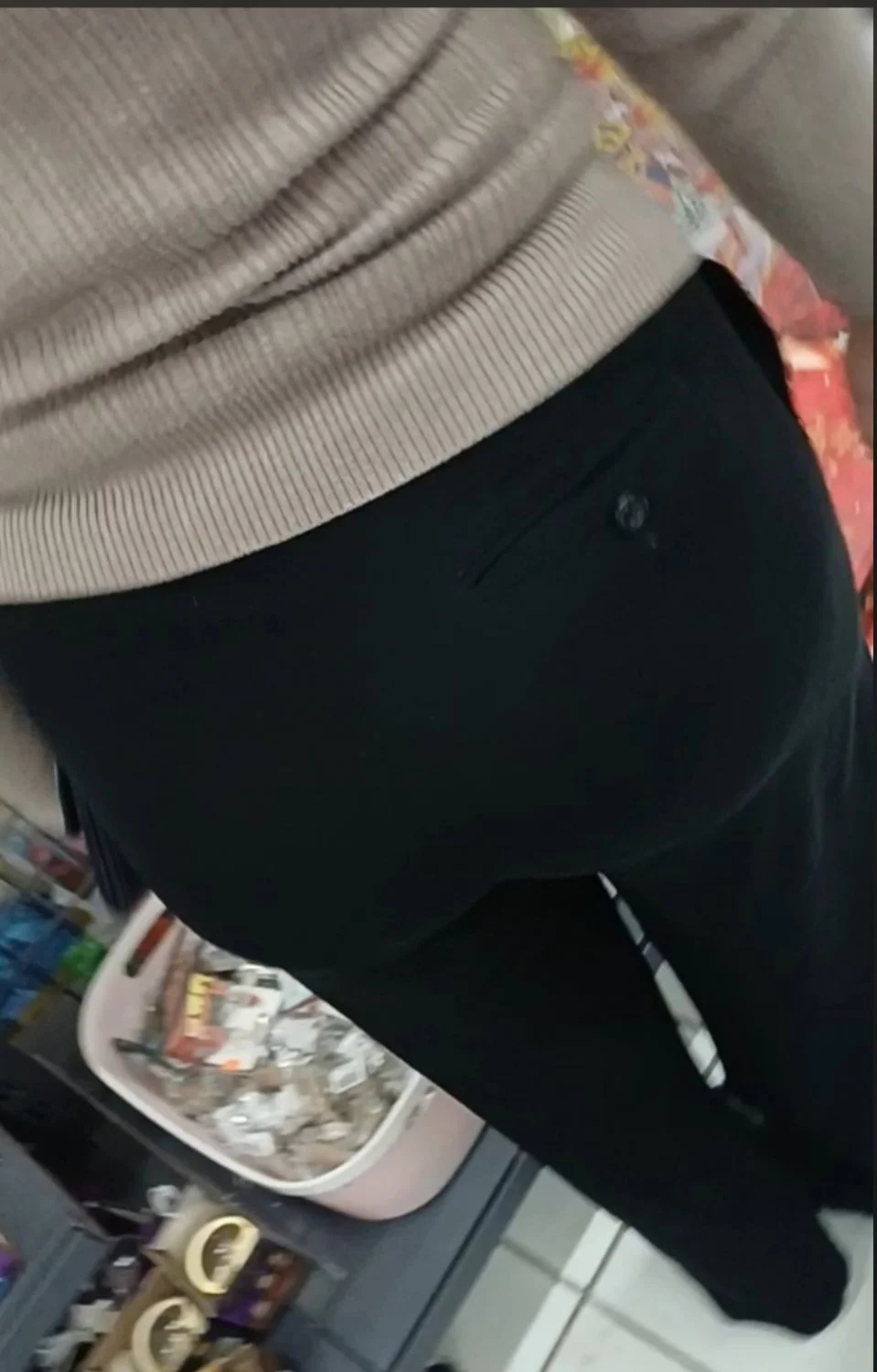 Como ven el culote de mi amiga image 18