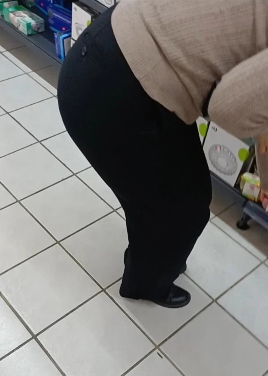 Como ven el culote de mi amiga image 6