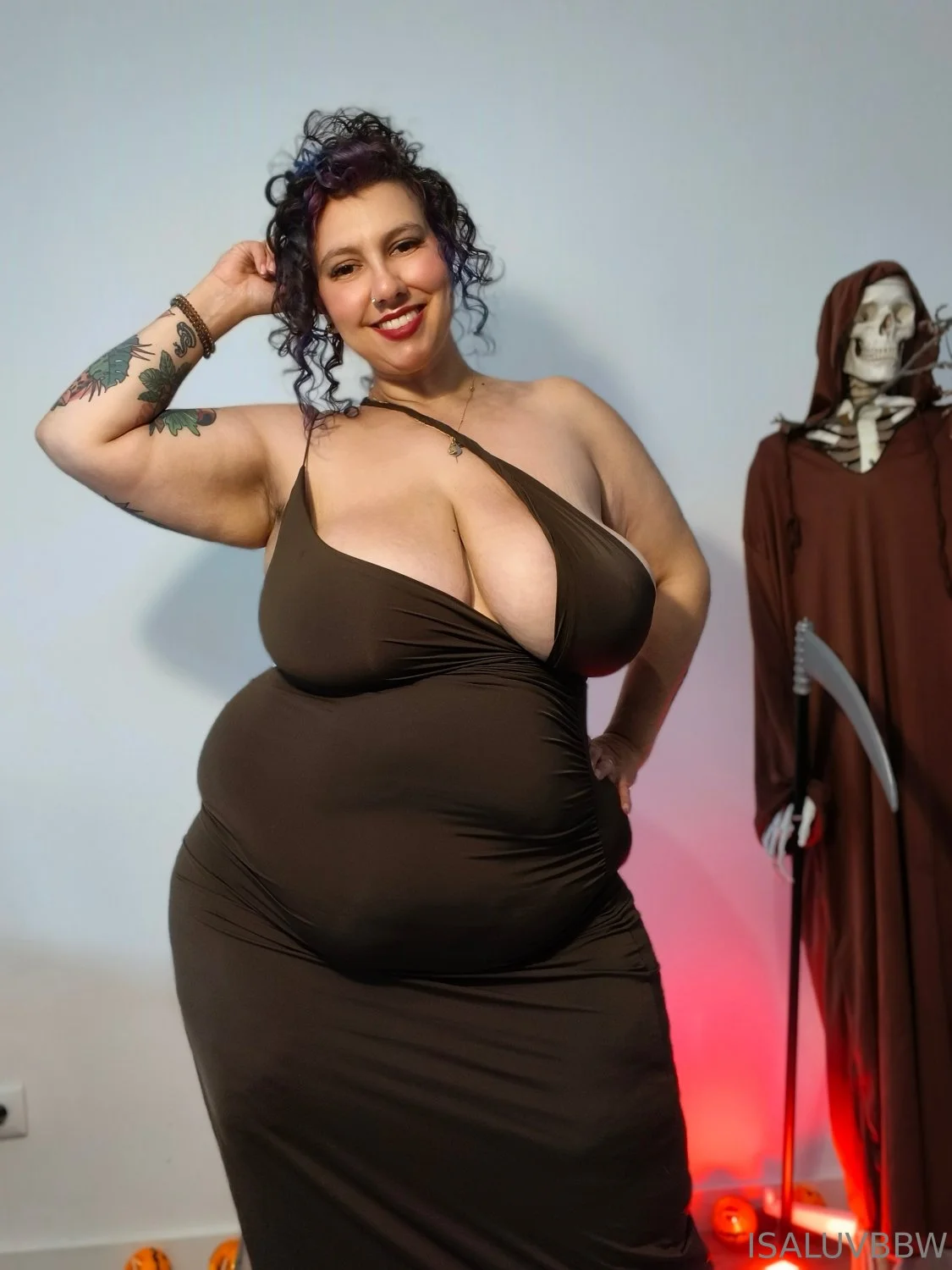 Latina BBW image 8