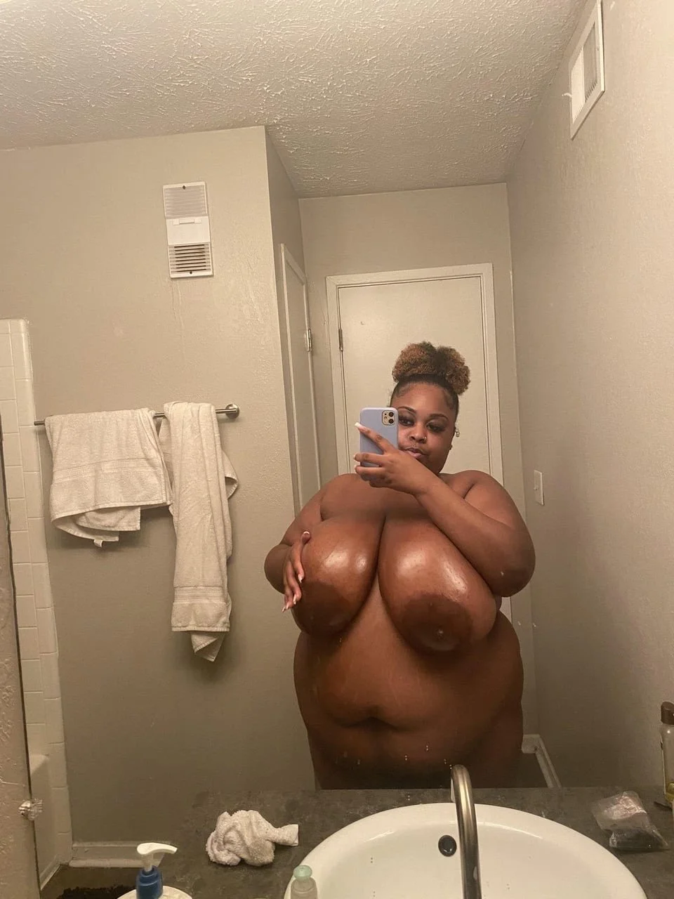 Pretty Big Tit Bbw image 2