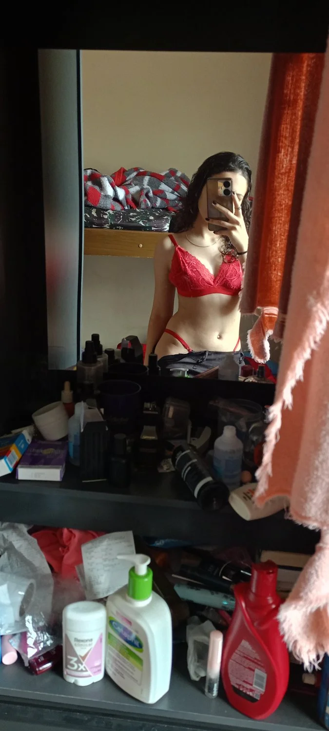 cacheadinha do peito durinho e bunda grande hackeada image 2