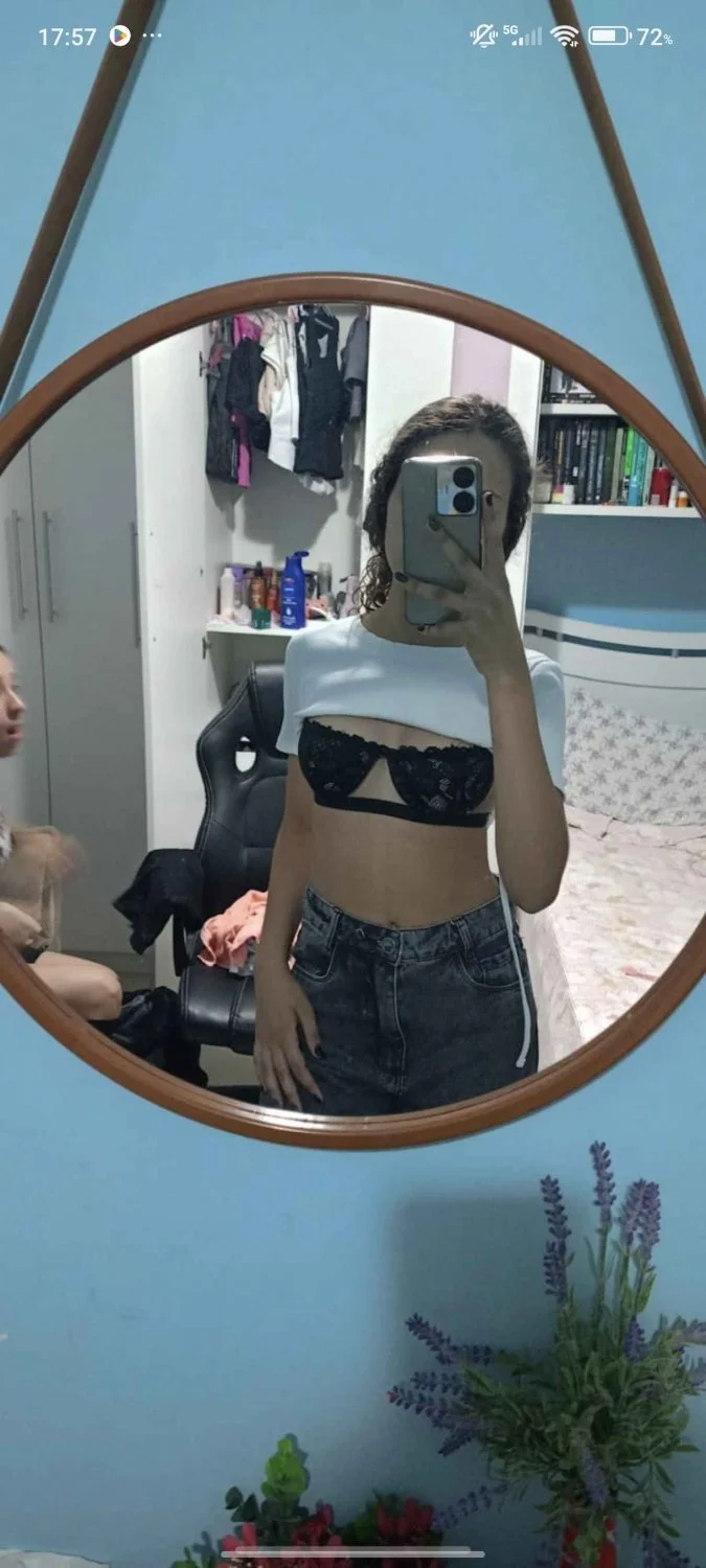 cacheadinha do peito durinho e bunda grande hackeada image 4