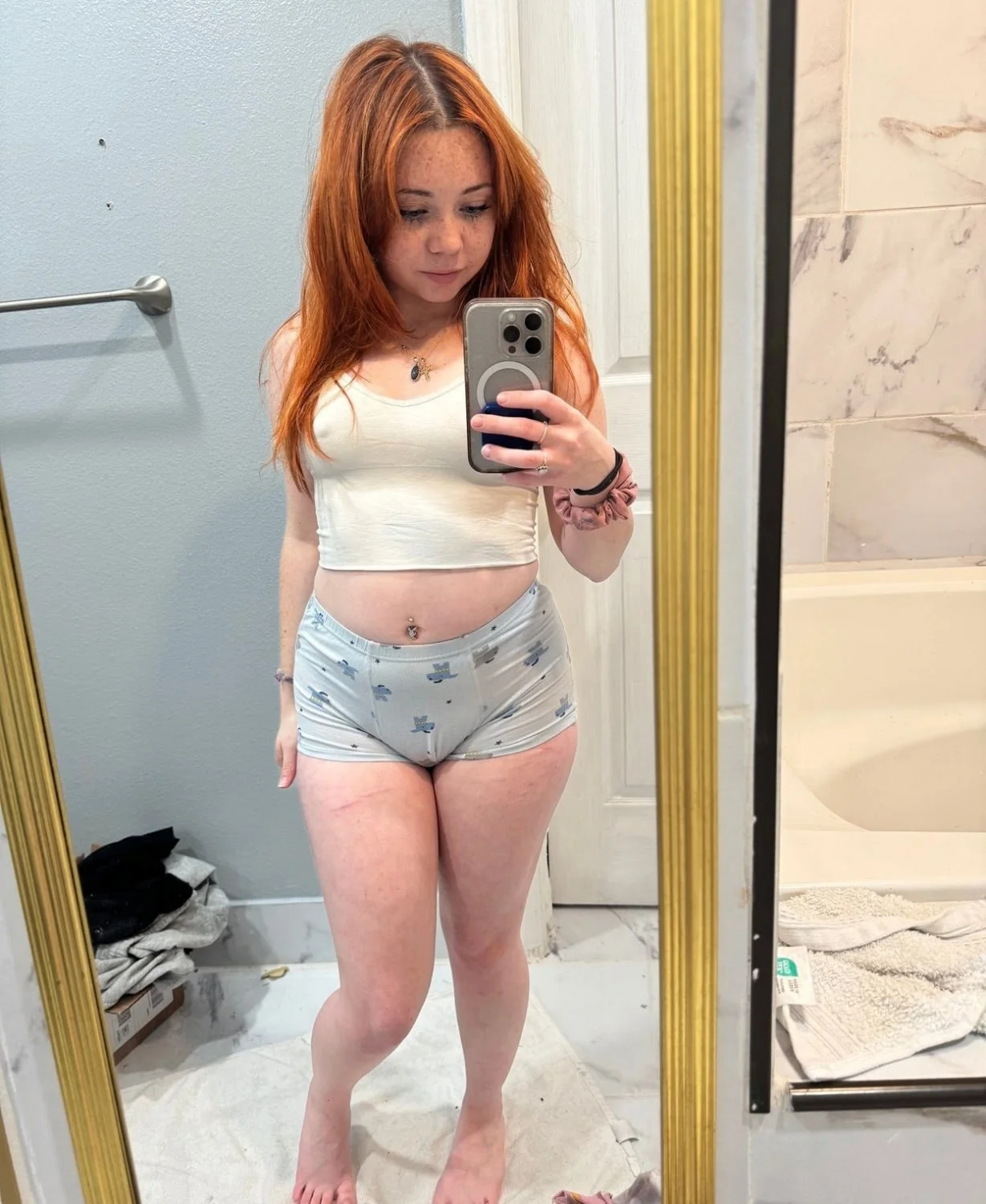 Baby Belen. Hot 🔥 Petite de Pezones parados. Medianas Tetas😋 image 3