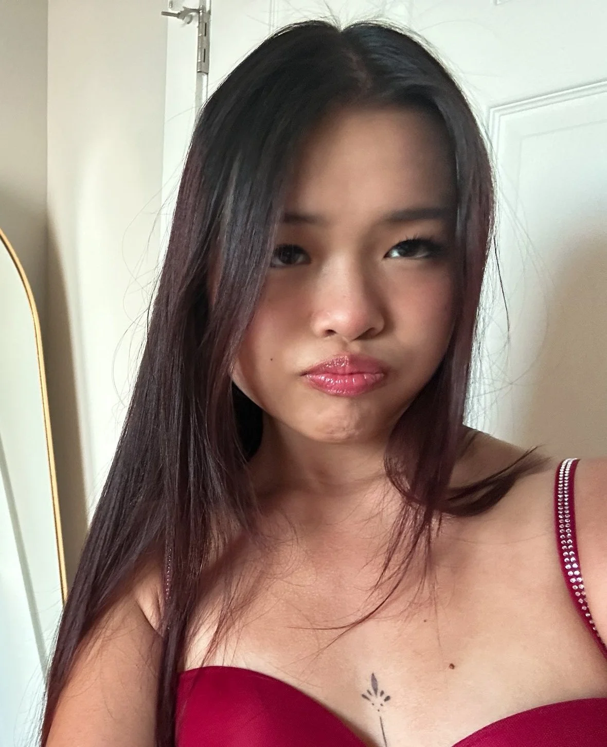 Hot teen sweetie home quickie main image