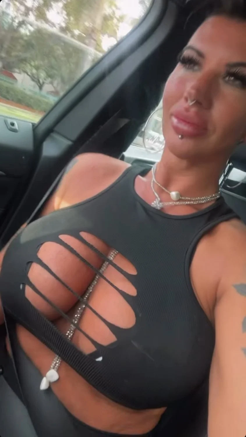 Mohawk milf main image