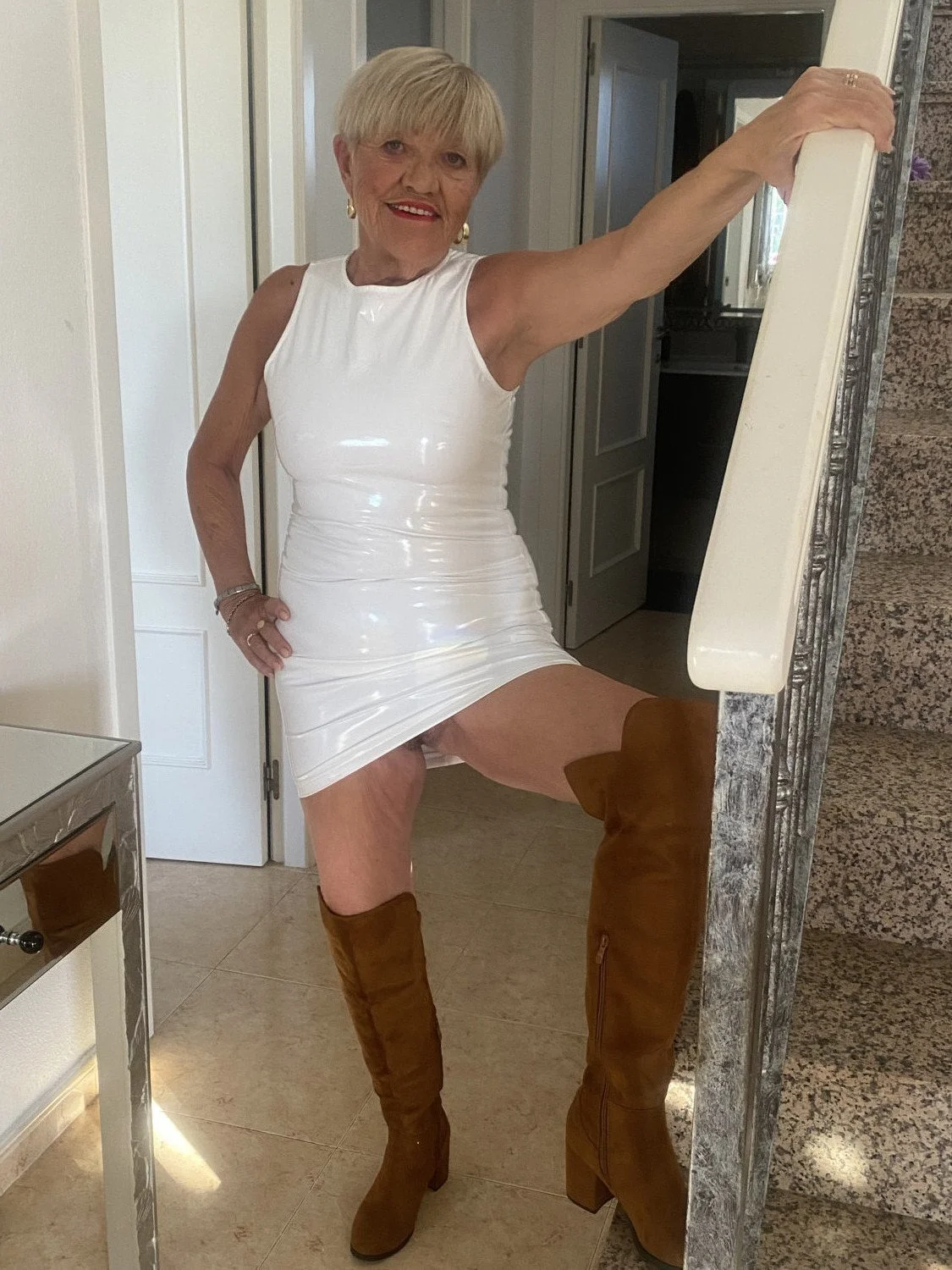 Sarah Cummins Sexy 70 image 39