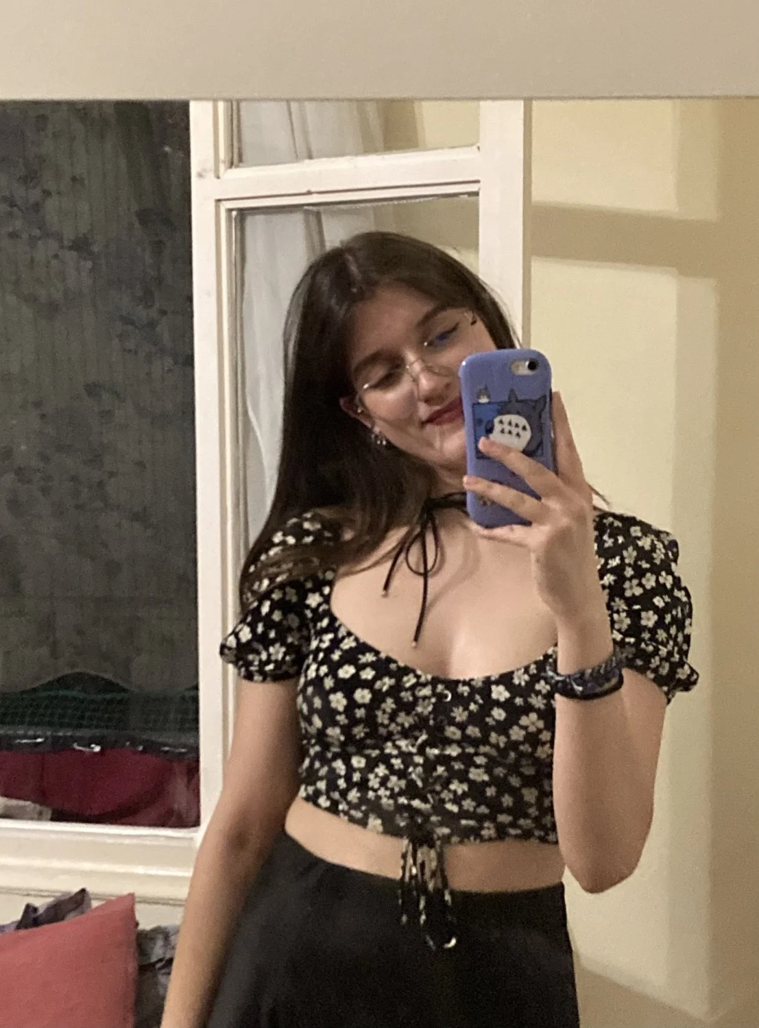 Sharing innocent shy gf on kik. Nudes too. Kik is cuckedx main image