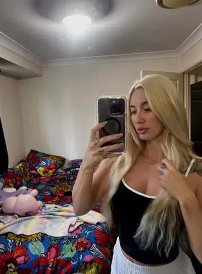 Blonde hair.. dirty mind, think you can handle it cover image