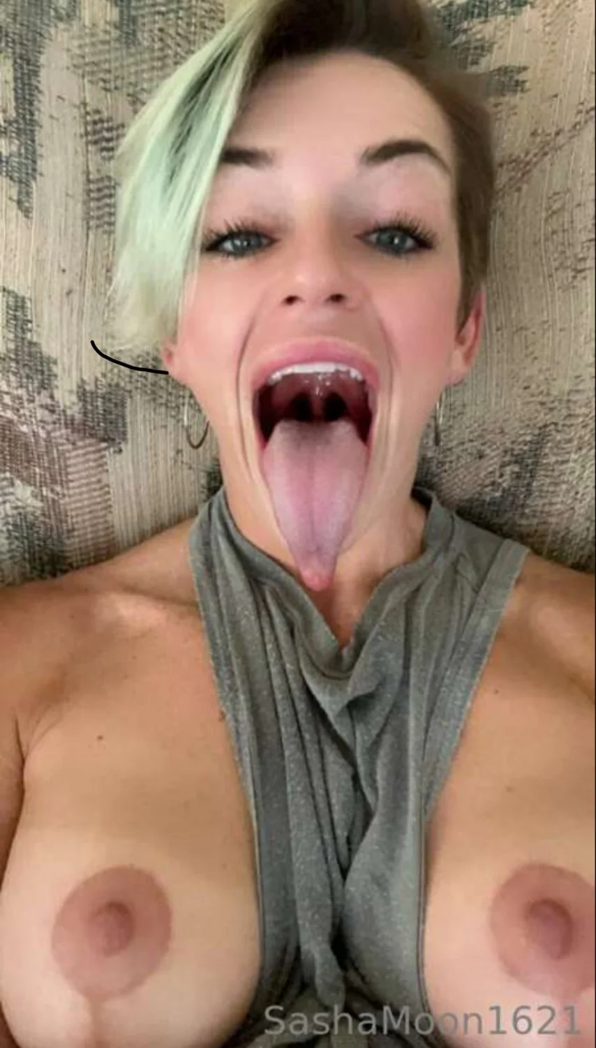 ahegaomilf image 6