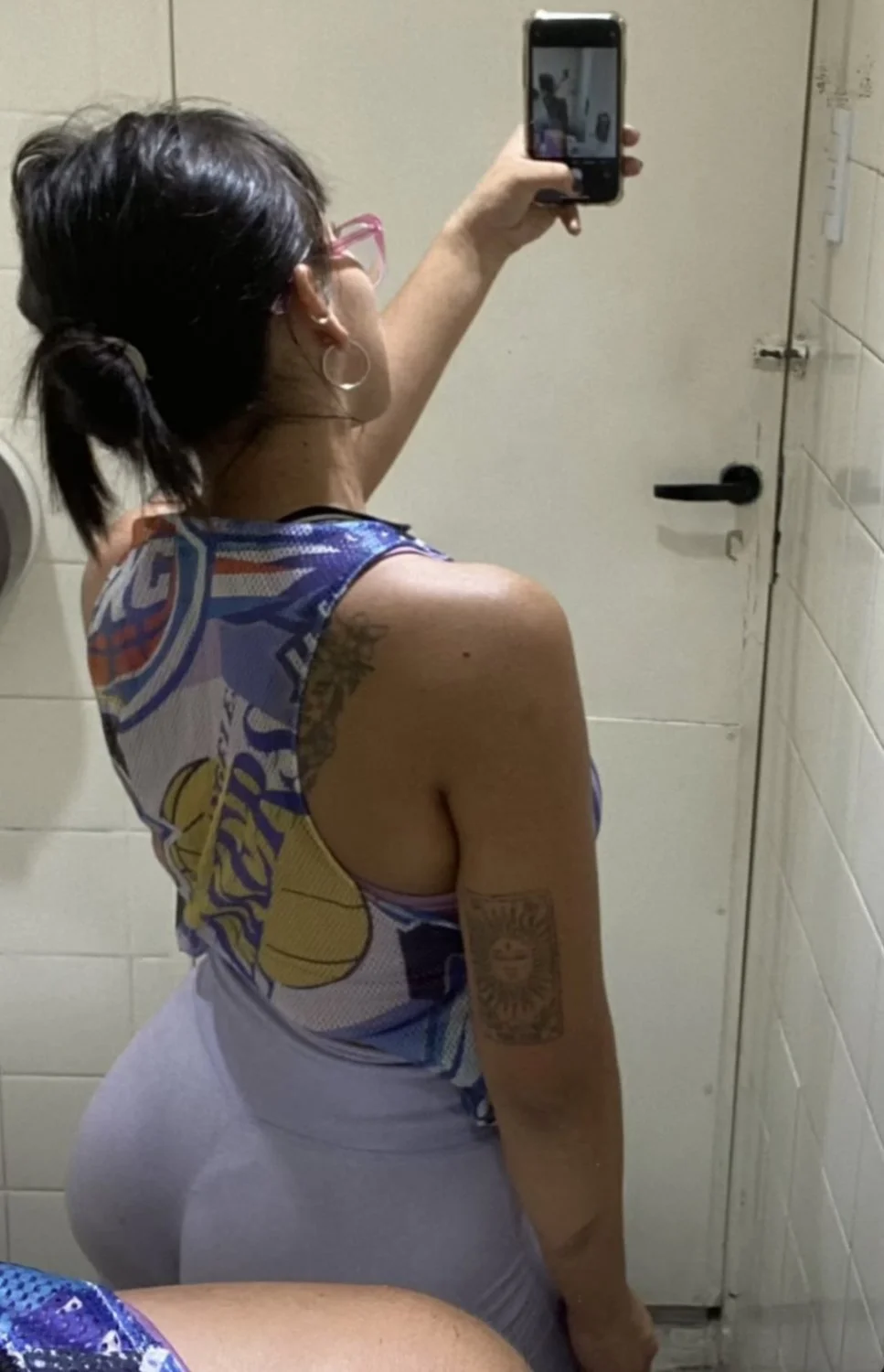 Pendeja Culona Argentina Le Gusta Grabarse Cogiendo Con El Novio image 2