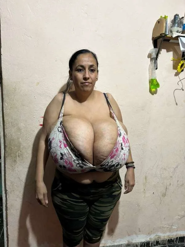 I wish I was my mother so I could offer her money for titfucking every day main image