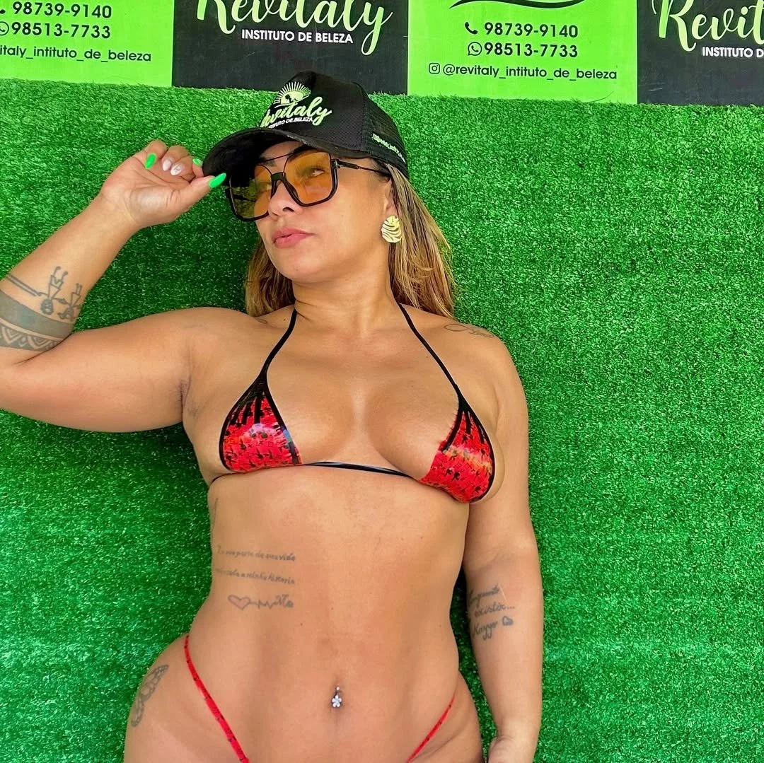 Räfåēlly Loirinha Milf Gostosa Pra Caralho image 1
