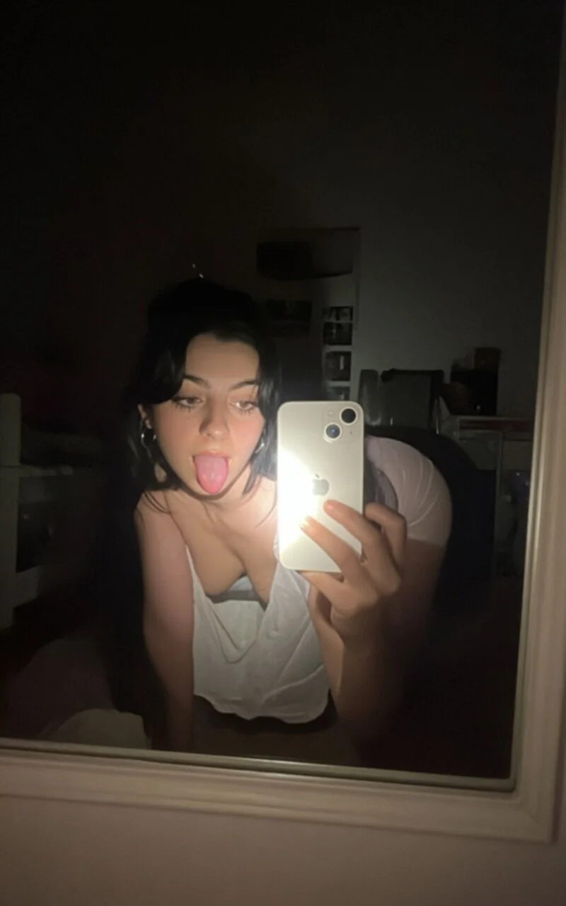 Brunet whore image 5
