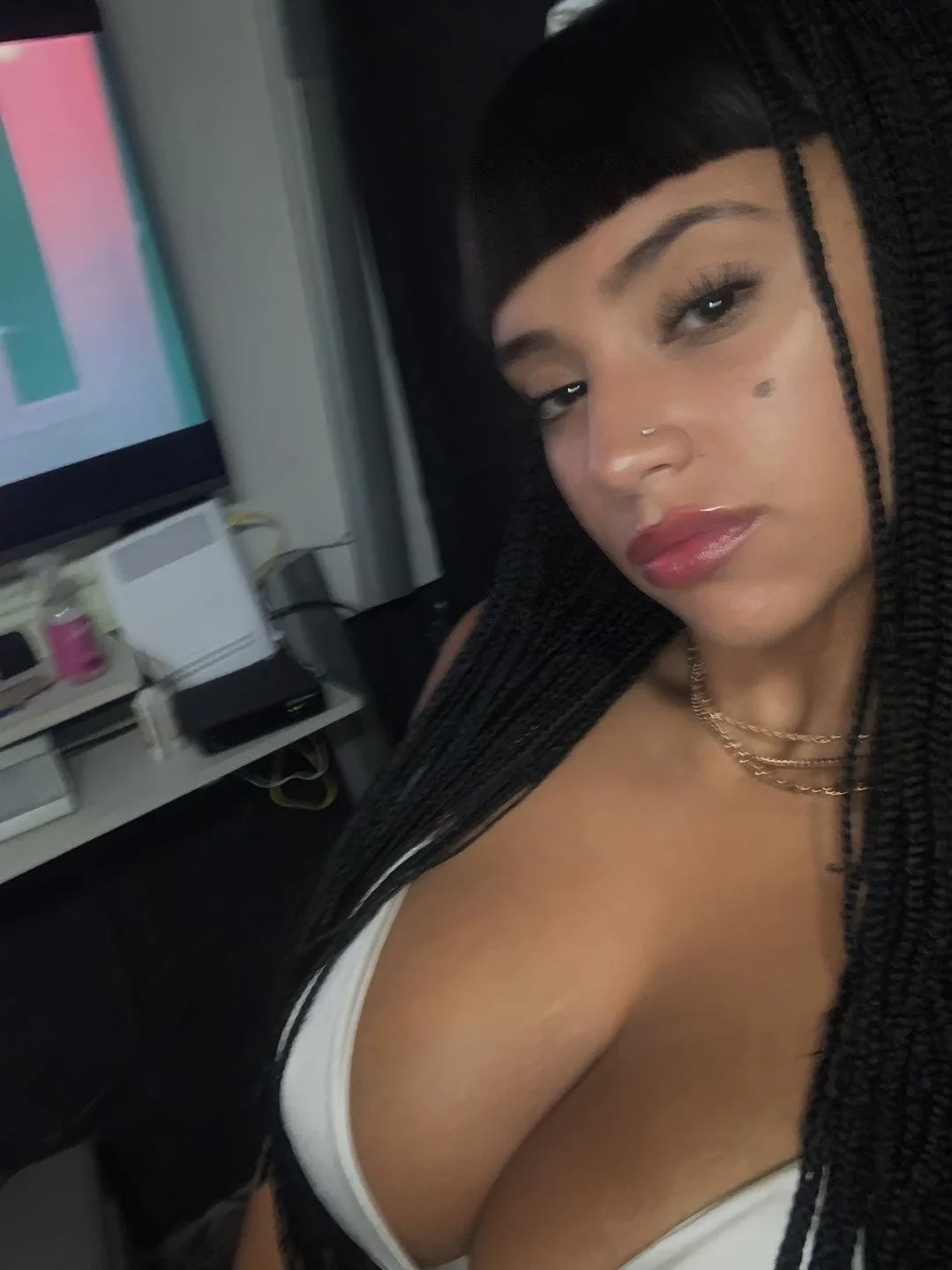 UNKNOWN 08 - BUSTY ARGETINIAN & SELLS CONTENT TOO, NAME'S VALEN (PART 01) image 28